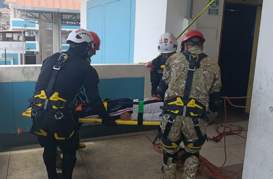 POLICÍA NACIONAL PARTICIPA EN SIMULACRO MULTIPELIGRO EN ANDAHUAYLAS